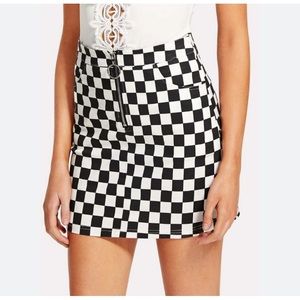 SHEIN Black and White Checkered Mini Skirt